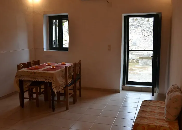 Liotrivi Olive Press