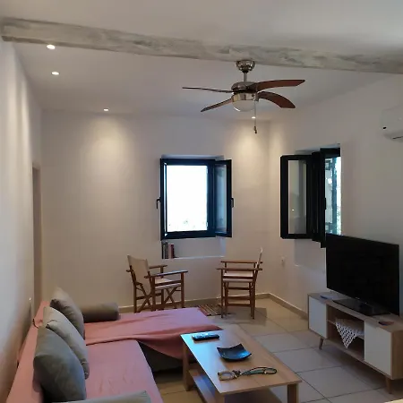 Liotrivi Olive Press 펜션 Volímai