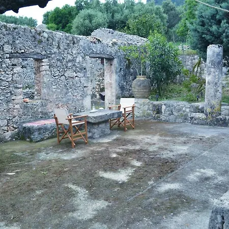 펜션 Liotrivi Olive Press Volímai