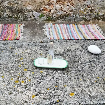 Liotrivi Olive Press 펜션 Volímai