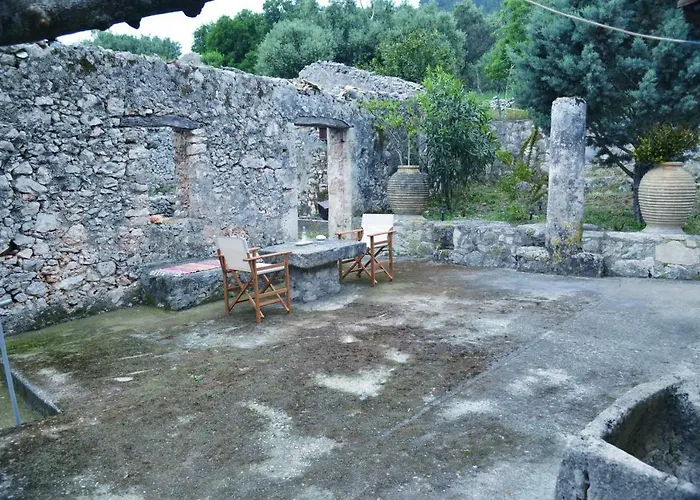 Ferienhaus Liotrivi Olive Press Volímai